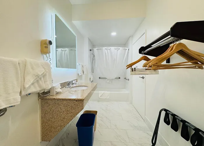 King Room Hearing Accessible