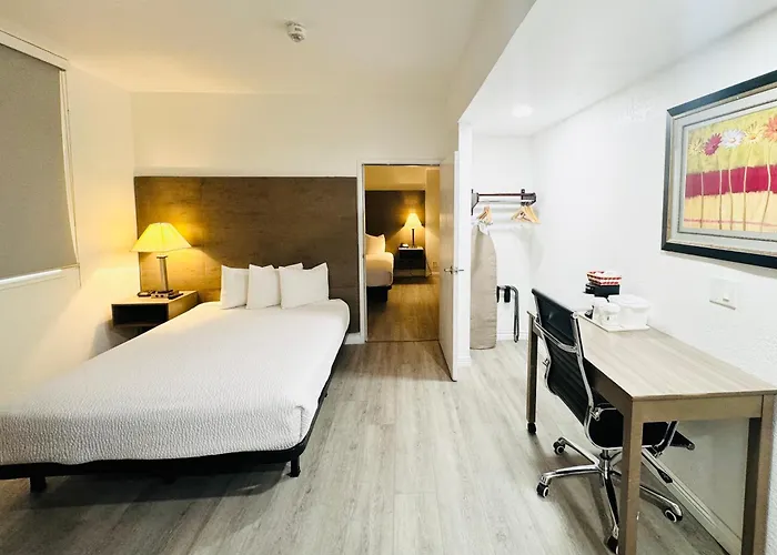 One-Bedroom Queen Room Mobility accessible